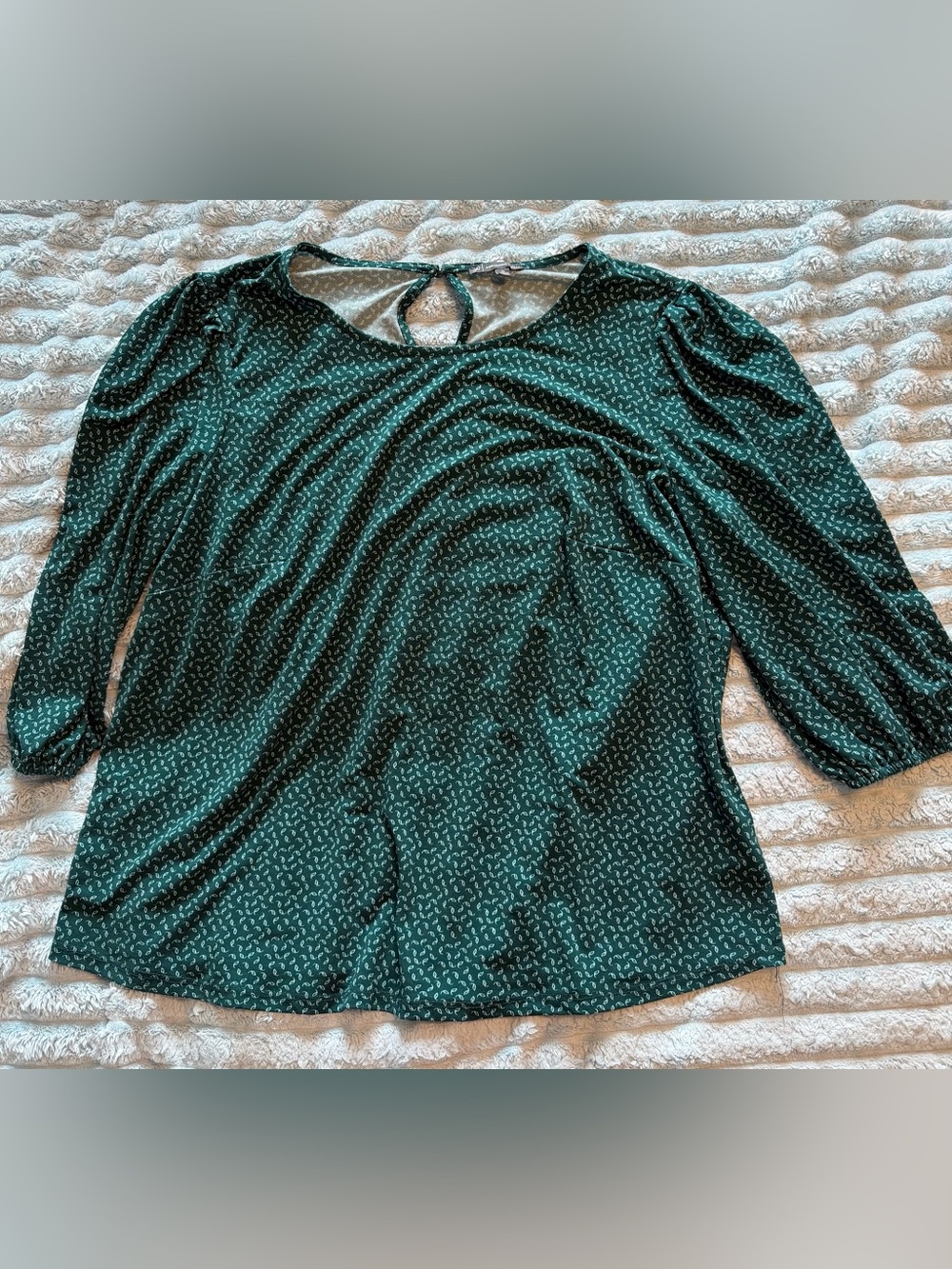 Adrianna Papell 1X Emerald Green Puff Sleeve Blouse | Keyhole Back Stretch Top